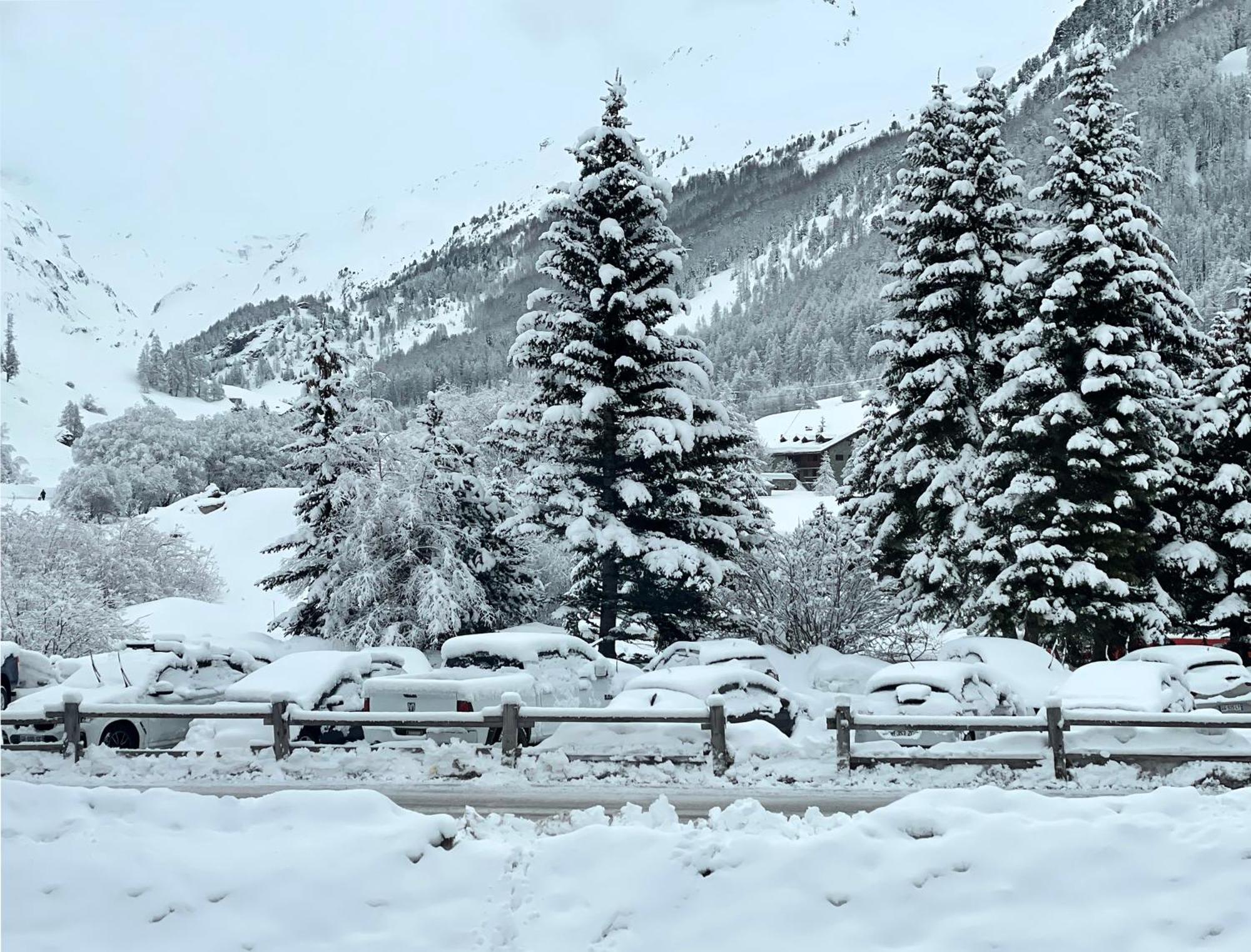 Les Barmettes Appart Renove Avec Vue, Parking Et Skis Aux Pieds Val-dʼIsère エクステリア 写真