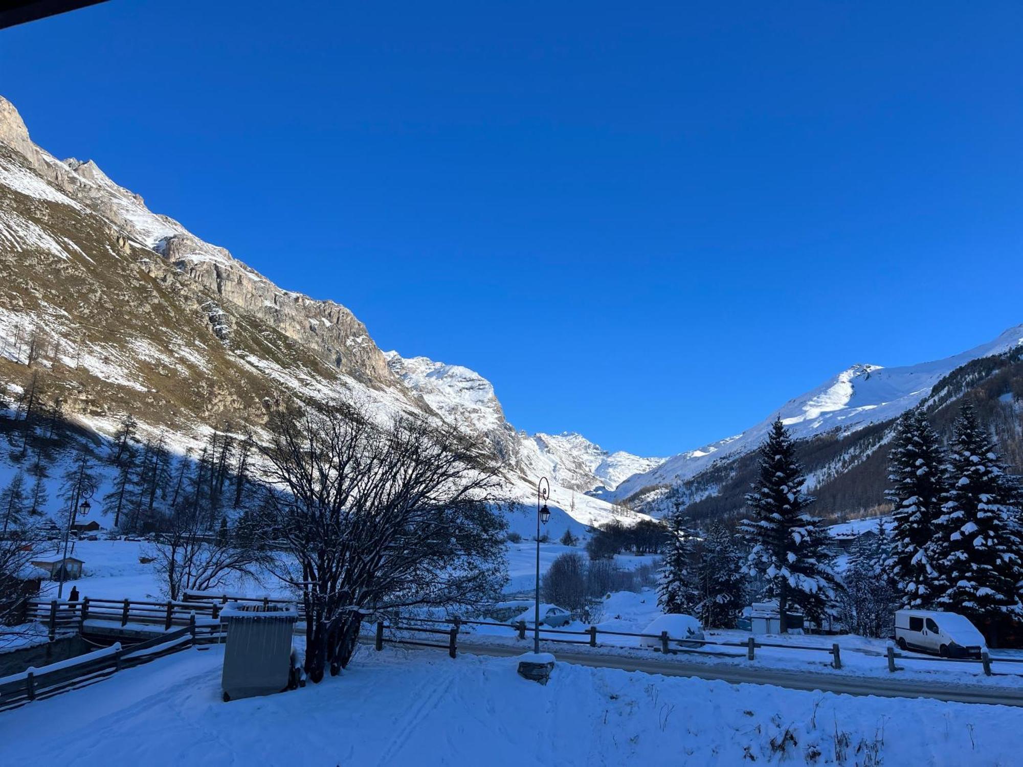 Les Barmettes Appart Renove Avec Vue, Parking Et Skis Aux Pieds Val-dʼIsère エクステリア 写真
